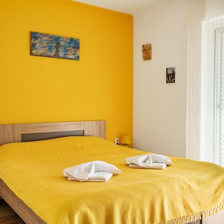 Apartments Viktoria Tivat Luaran gambar