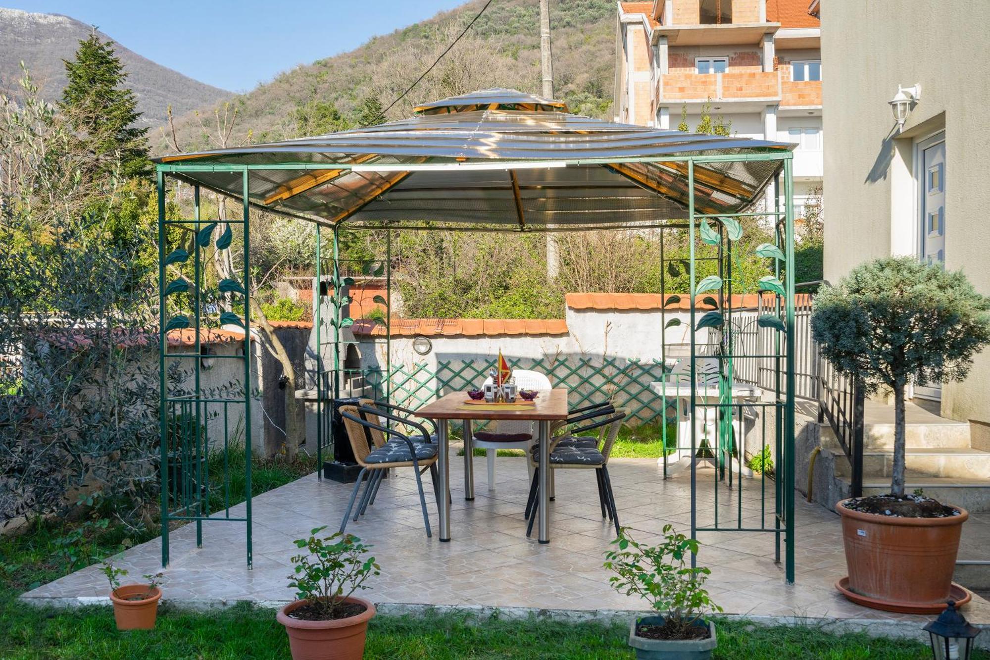 Apartments Viktoria Tivat Luaran gambar