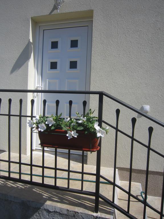 Apartments Viktoria Tivat Luaran gambar