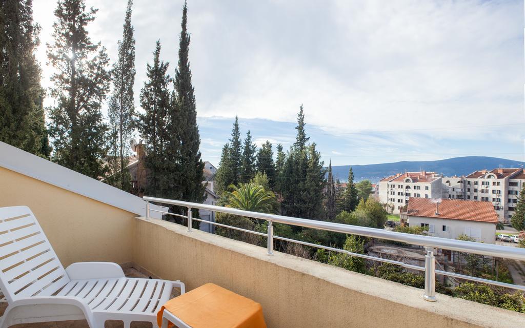 Apartments Viktoria Tivat Luaran gambar