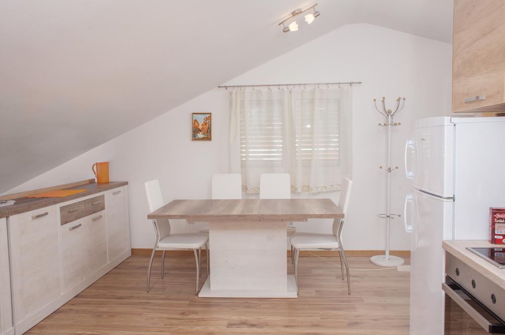Apartments Viktoria Tivat Luaran gambar