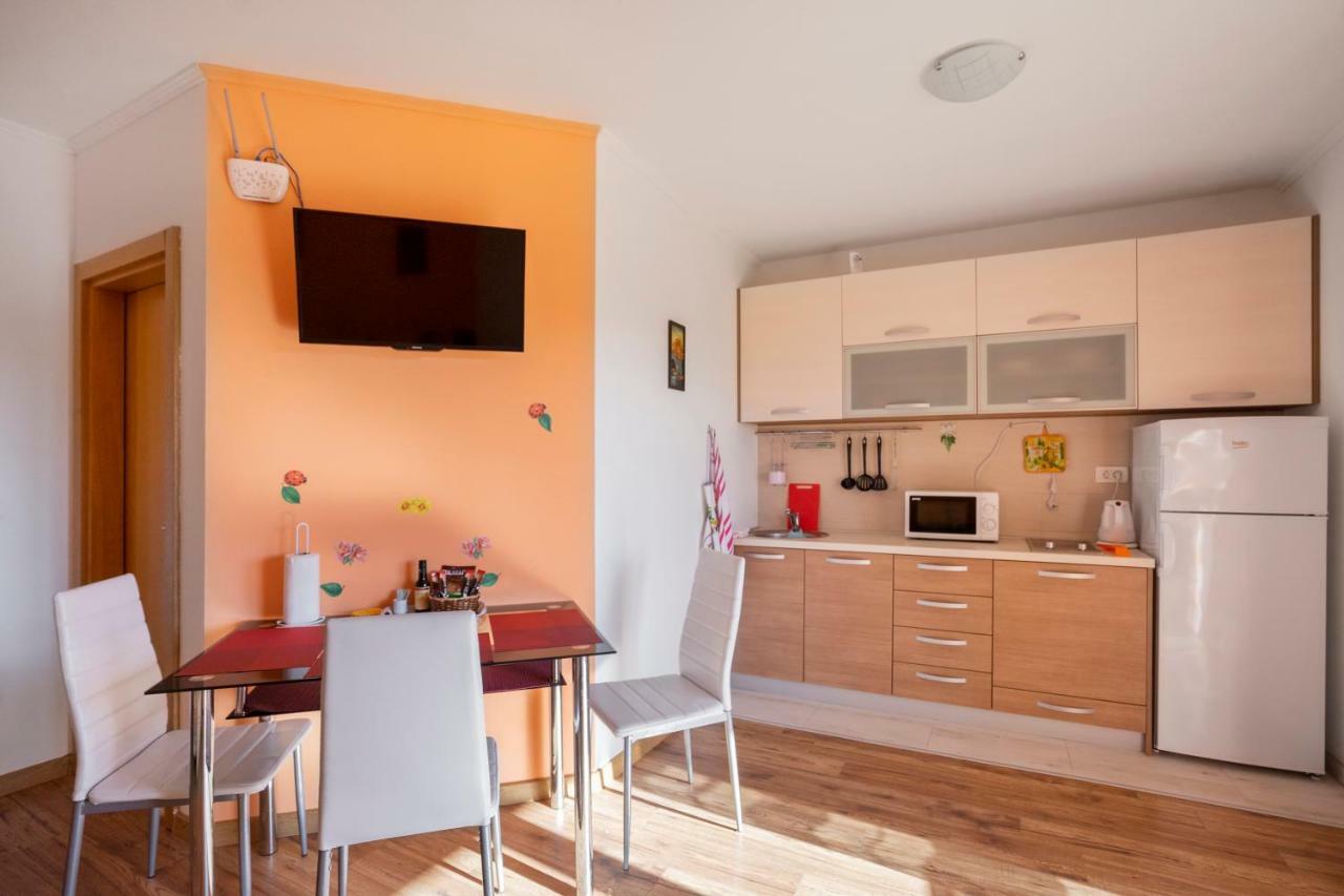 Apartments Viktoria Tivat Luaran gambar